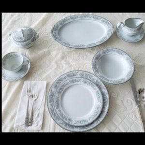 MINTON BONE CHINA SERVICE FOR 12 WITH SIDE PIECES